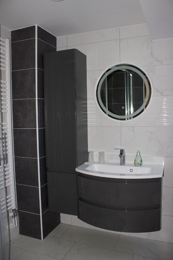 Malina Apartment Vransko Екстериор снимка
