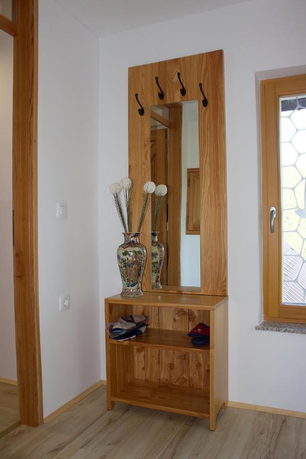 Malina Apartment Vransko Екстериор снимка